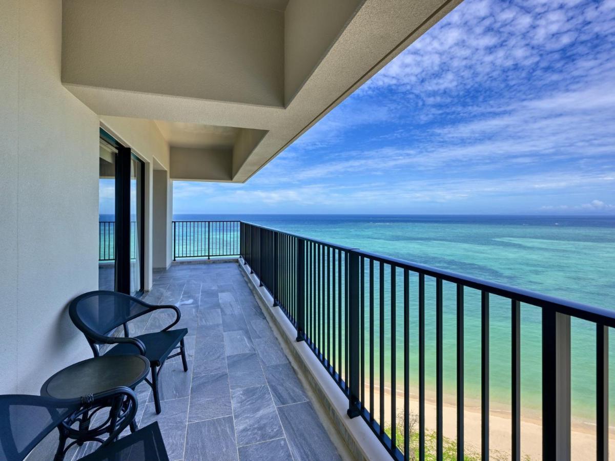 Ryukyu Hotel & Resort Nashiro Beach Itoman Exterior photo Balcony of a condo in South Beach, Florida