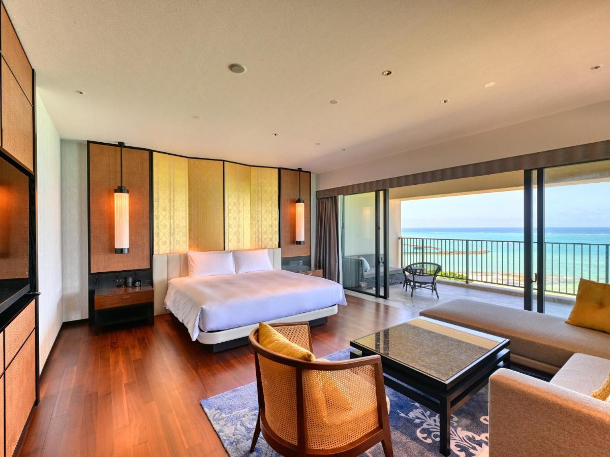 Ryukyu Hotel & Resort Nashiro Beach Itoman Exterior photo A suite at the hotel